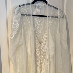 Vintage Victoria's Secret Gold Label Sheer Cream Lace Peignoir Set